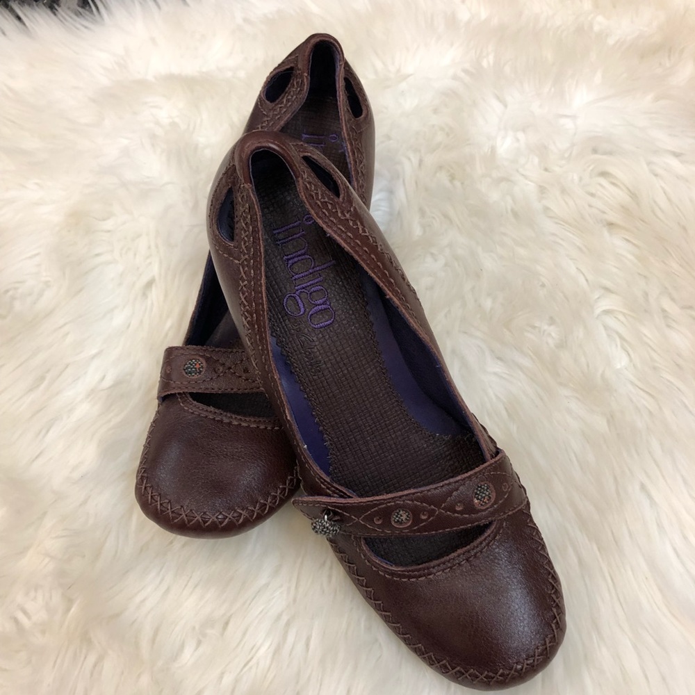 NWOB Indigo by Clark’s Sz. 6.5 brown Mary Janes
